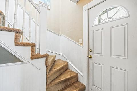 7 Doane Ave, Beverly, MA 01915 photo 17