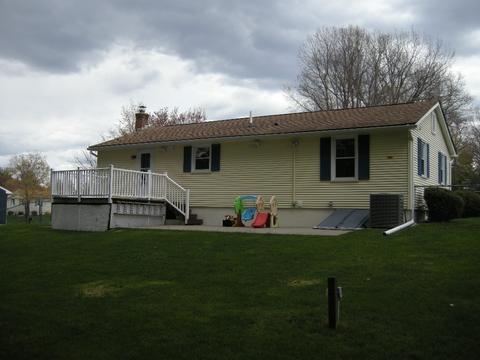 66 Butternut St, Springfield, MA 01128 photo 18
