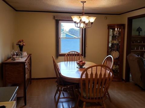 66 Butternut St, Springfield, MA 01128 photo 5