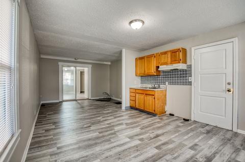1603 Dwight St, Springfield, MA 01107 photo 3