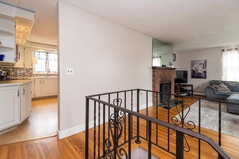 4 Prentiss Rd, Danvers, MA 01923 photo 12