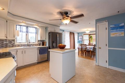 4 Prentiss Rd, Danvers, MA 01923 photo 13