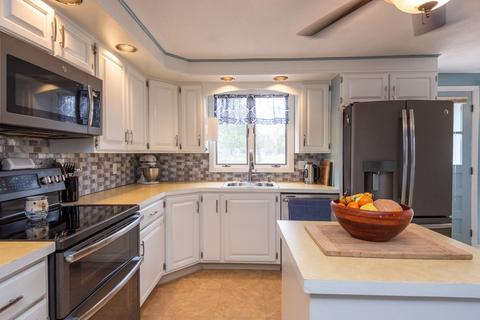 4 Prentiss Rd, Danvers, MA 01923 photo 14