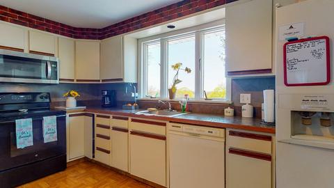 48 Crest Cir, Worcester, MA 01603 photo 6