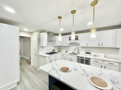 42 Forest St, Chicopee, MA 01013 photo 2