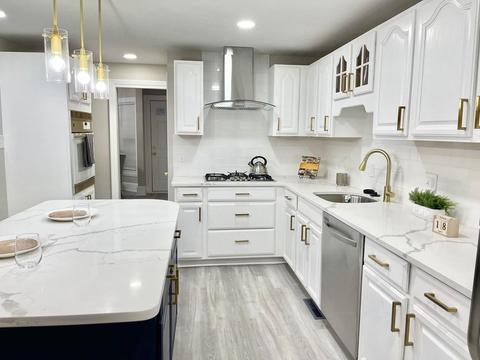 42 Forest St, Chicopee, MA 01013 photo 1