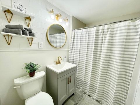 42 Forest St, Chicopee, MA 01013 photo 13