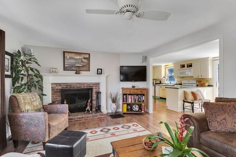 36 Scituate Rd, Mashpee, MA 02649 photo 5