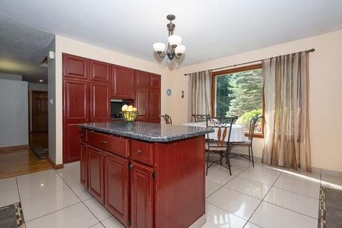 3 Spring Valley Rd, Worcester, MA 01609 photo 11