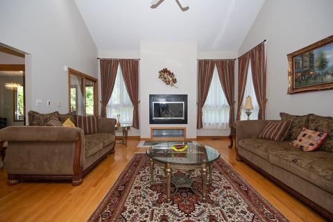 3 Spring Valley Rd, Worcester, MA 01609 photo 16