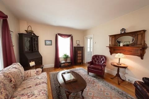 52 Greendale Ave, Needham, MA 02494 photo 4