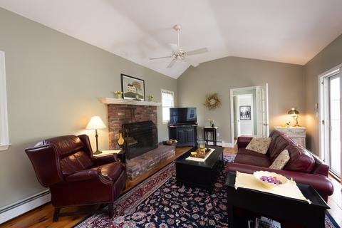 52 Greendale Ave, Needham, MA 02494 photo 10