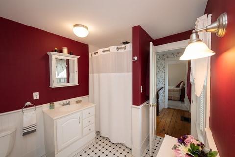 52 Greendale Ave, Needham, MA 02494 photo 17