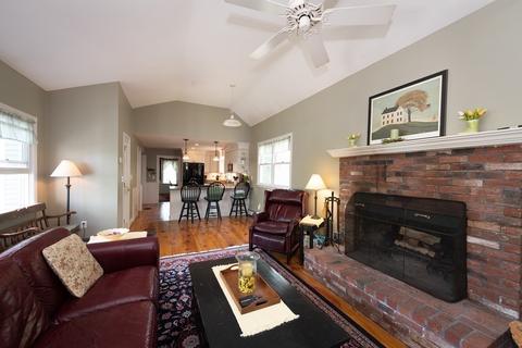 52 Greendale Ave, Needham, MA 02494 photo 11