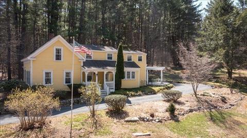115 S Pleasant St, Hingham, MA 02043 photo 2