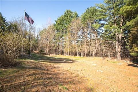 115 S Pleasant St, Hingham, MA 02043 photo 3