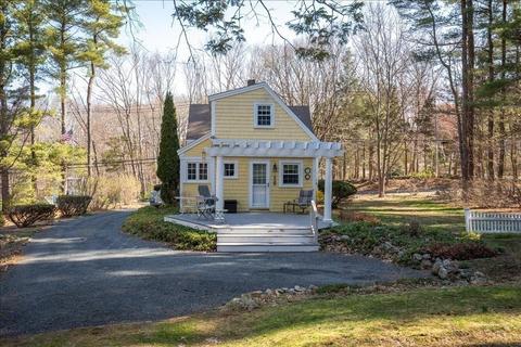 115 S Pleasant St, Hingham, MA 02043 photo 5