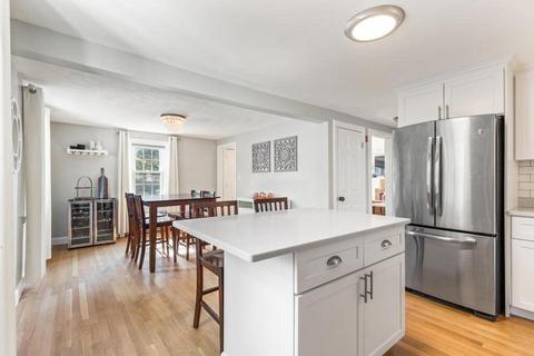 16 Forest St, Saugus, MA 01906 photo 17