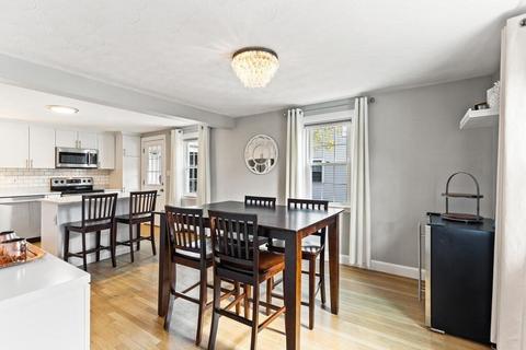 16 Forest St, Saugus, MA 01906 photo 12