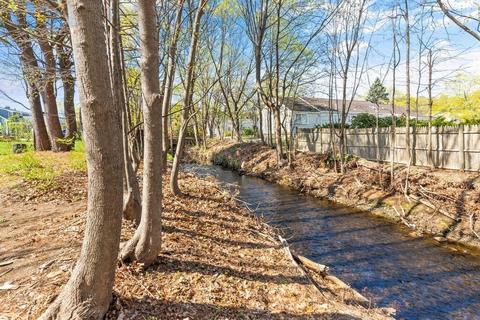 16 Forest St, Saugus, MA 01906 photo 31