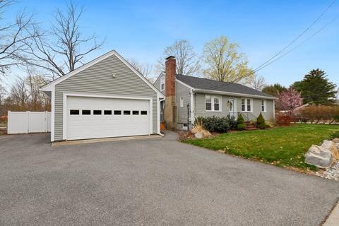 81 Parker St, Maynard, MA 01754 photo 1