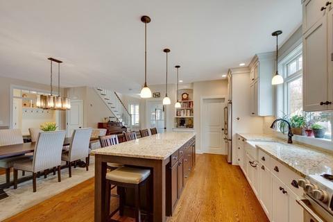 2 Audubon Rd, Reading, MA 01867 photo 4