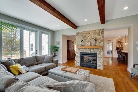 2 Audubon Rd, Reading, MA 01867 photo 9