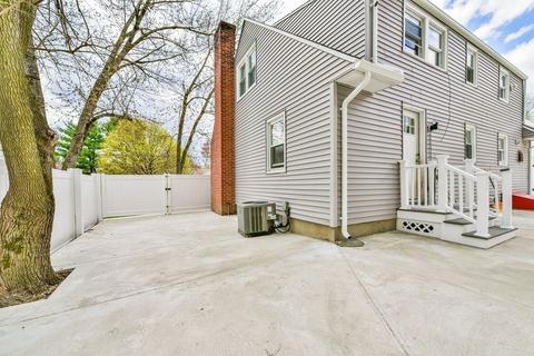 45 Pidgeon Dr, Springfield, MA 01119 photo 18