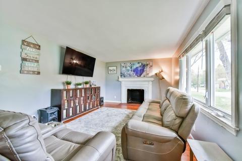 45 Pidgeon Dr, Springfield, MA 01119 photo 8