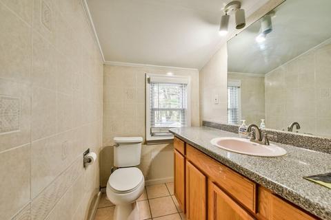 45 Pidgeon Dr, Springfield, MA 01119 photo 12