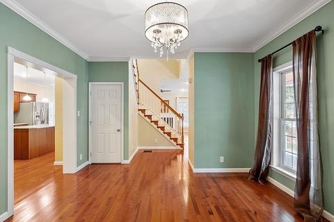 28 Forest Rd, Acton, MA 01720 photo 8