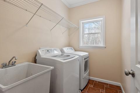 28 Forest Rd, Acton, MA 01720 photo 9