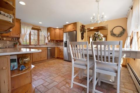 121 Mendon, Sutton, MA 01590 photo 6