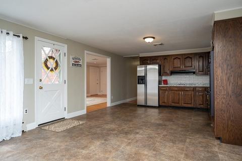 73 Mathieu Dr, Chicopee, MA 01020 photo 10