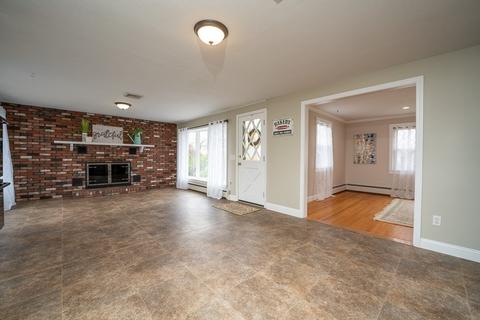 73 Mathieu Dr, Chicopee, MA 01020 photo 14