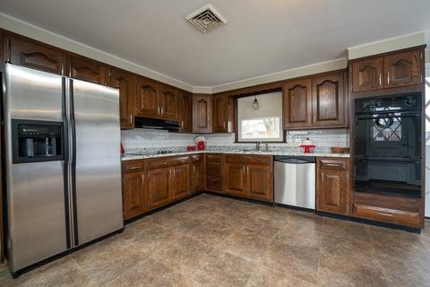 73 Mathieu Dr, Chicopee, MA 01020 photo 6