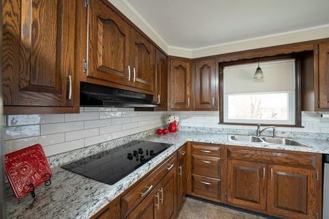 73 Mathieu Dr, Chicopee, MA 01020 photo 8