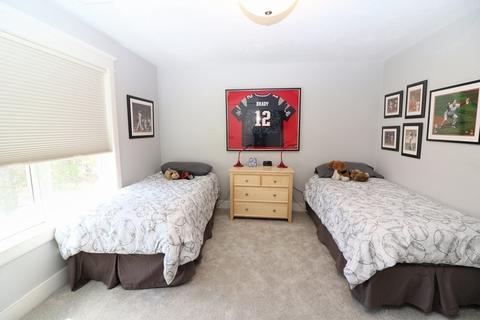 47 Emerald Way, Walpole, MA 02081 photo 13