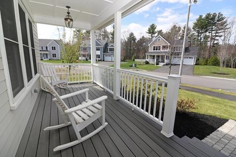 47 Emerald Way, Walpole, MA 02081 photo 2
