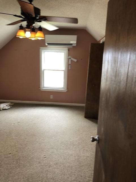 1296 Sumner Ave, Springfield, MA 01118 photo 17