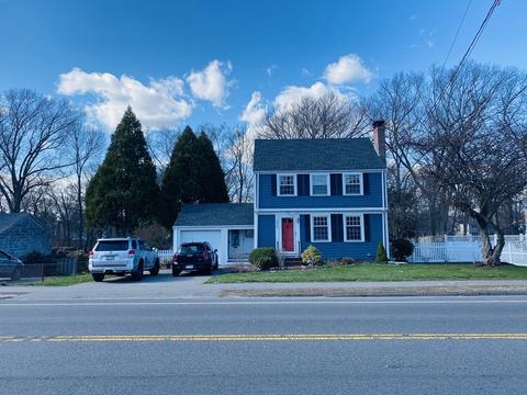 379 Cedar St, Dedham, MA 02026 photo 2