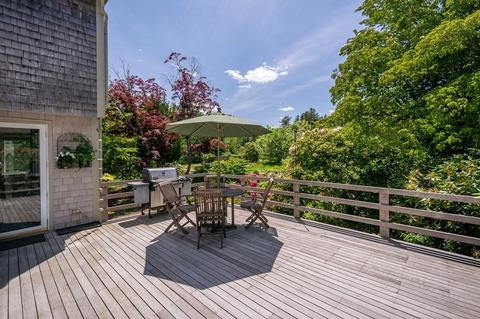 387 East St, Hingham, MA 02043 photo 3