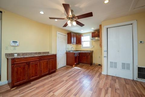 653 Carew St, Springfield, MA 01104 photo 6