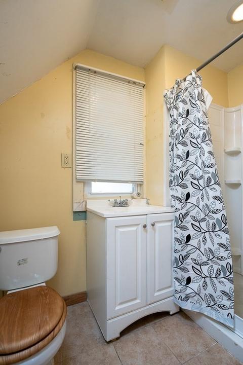653 Carew St, Springfield, MA 01104 photo 13