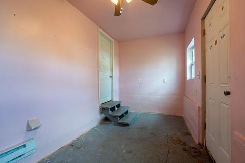 653 Carew St, Springfield, MA 01104 photo 19