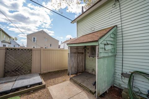 653 Carew St, Springfield, MA 01104 photo 24