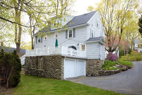 23 Beechmont St, Worcester, MA 01609 photo 2