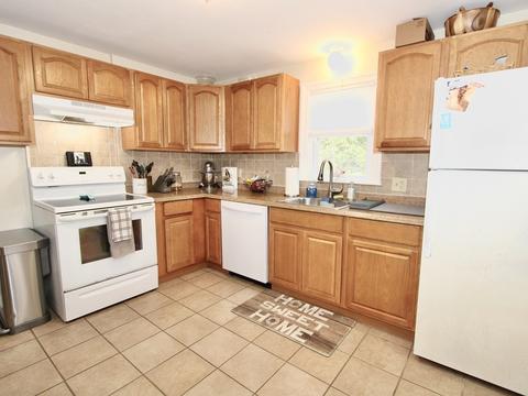 44 Bristol St, Worcester, MA 01606 photo 3