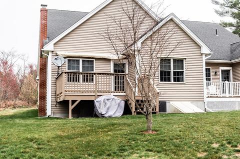 1 Concord Ct #B, Webster, MA 01570 photo 4