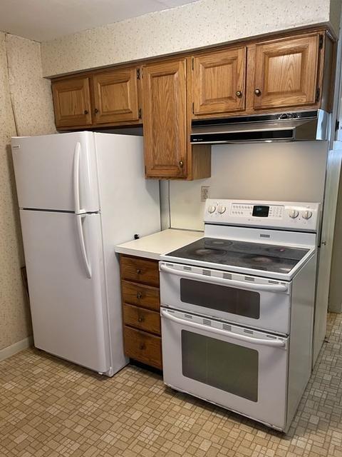 28 Cole St, Springfield, MA 01119 photo 5